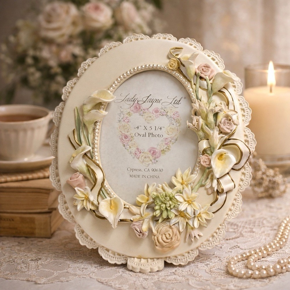 VTG Lady Jayne Ltd Floral Oval Picture Frame 4x5 Romantic Wedding Cottage Chic
